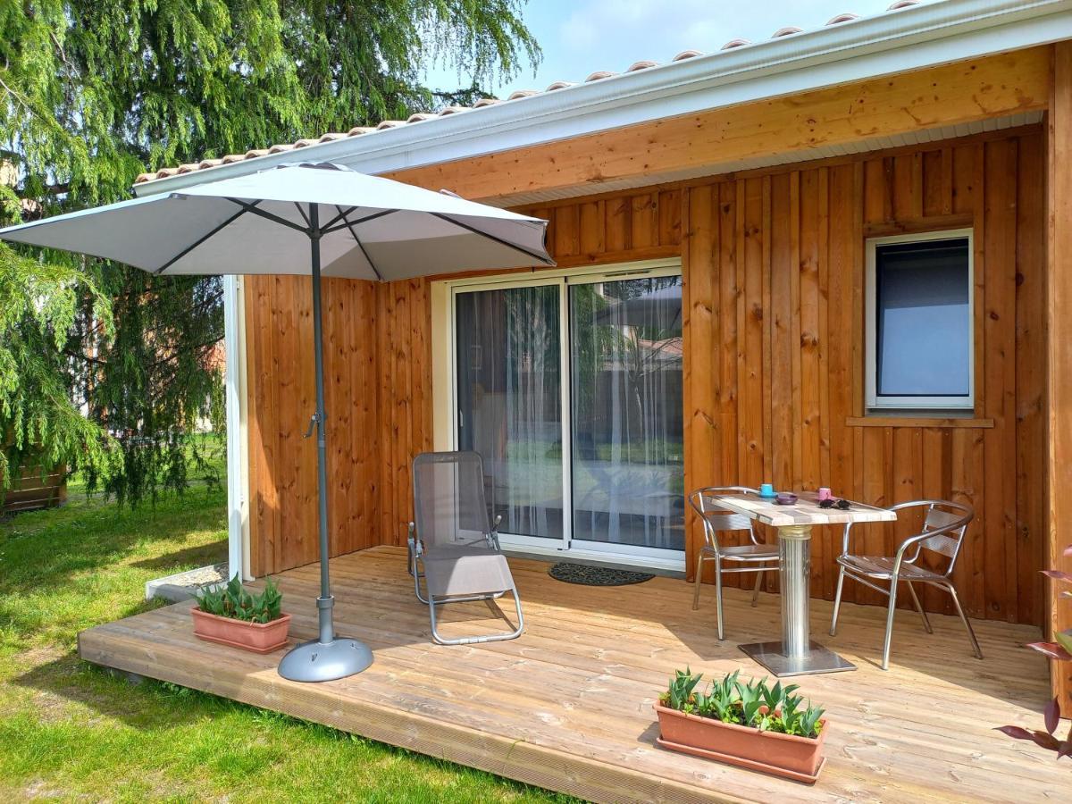 C La Belle Vie Hotel Pessac Exterior photo